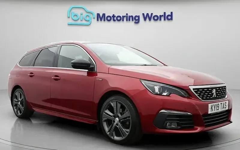 Used Peugeot 308 SW GT-line 131 HP (96 kW) 2019 Estate