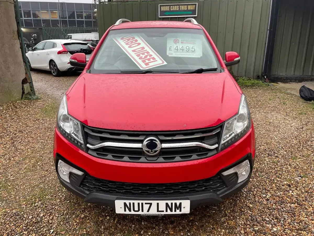Used SsangYong Korando 178 HP (130 kW) 2017 Red Estate