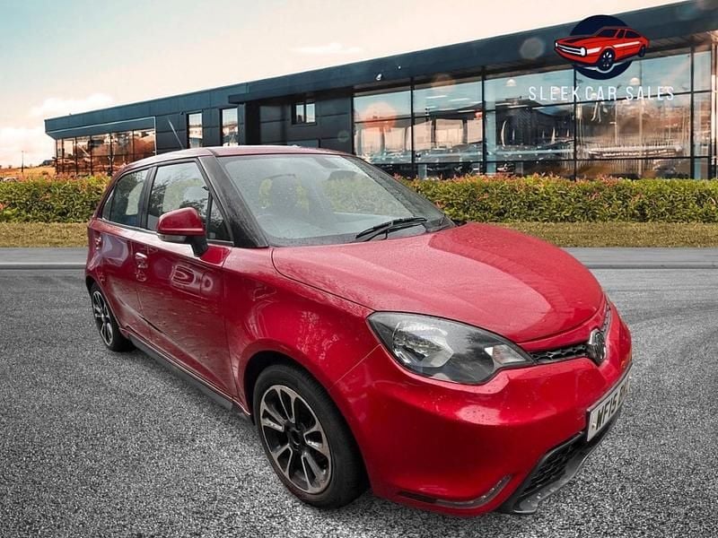 Used MG MG3 106 HP (77 kW) 2015 Red Hatchback