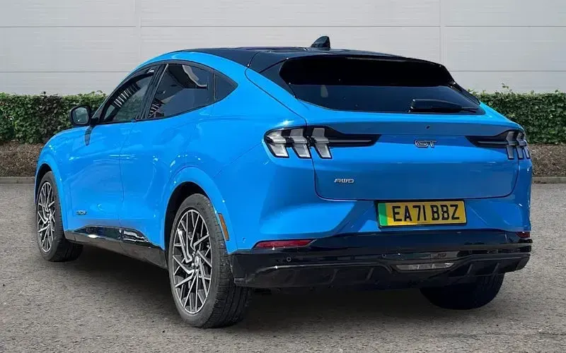 Used Ford Mustang 487 HP (358 kW) 2021 Blue Estate