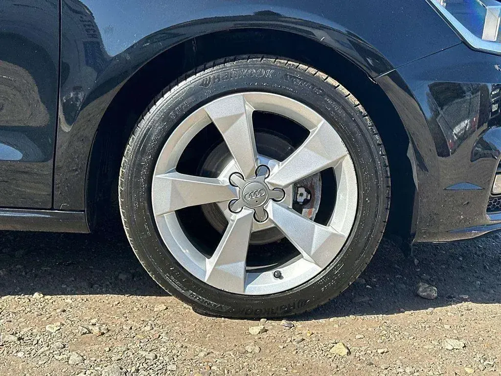 Usado Audi A1 Sport 94 CV (69 kW) 2018 Negro Utilitario