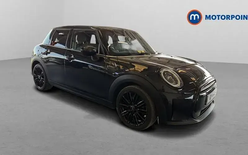 Used Mini Cooper Exclusive 136 HP (100 kW) 2023 Hatchback