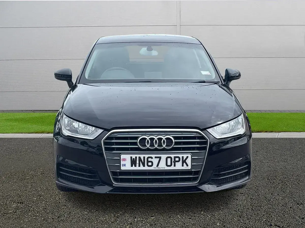 Used Audi A1 Design 95 HP (69 kW) 2017 Black Hatchback