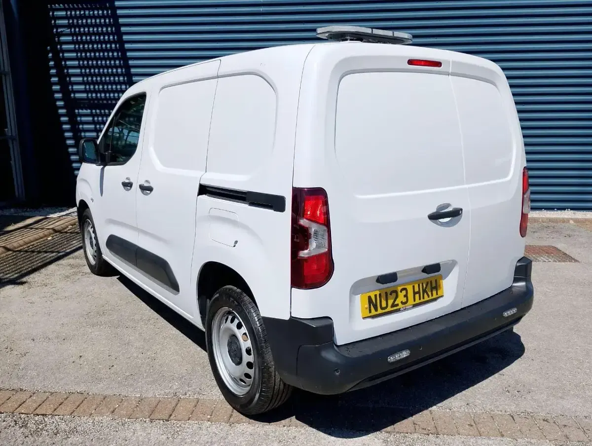 Used Peugeot Partner Premium 102 HP (75 kW) 2023 White MPV