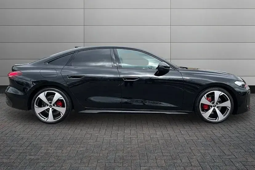 Used Audi A5 Advanced 204 HP (150 kW) 2026 Mythos black Sedan