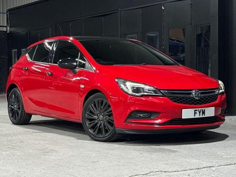 Red Used 2015 Vauxhall Astra SRi Hatchback | £5,595 (Fair price) - Image 1/4