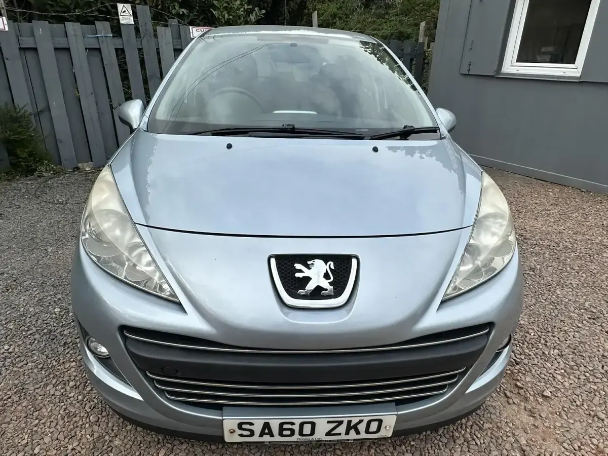 Used Peugeot 207 2010 Blue Hatchback