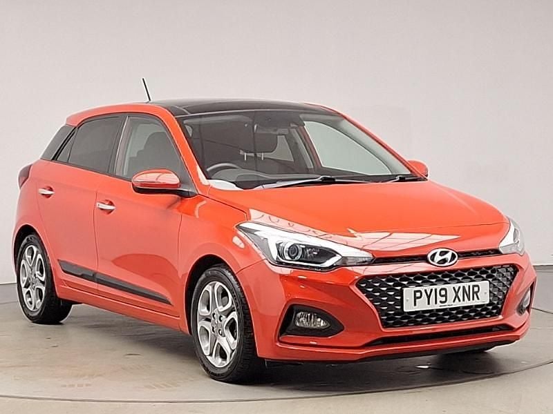 Red Used 2019 Hyundai i20 Premium SE Hatchback | £12,498 (A bit pricey) - Image 1/4