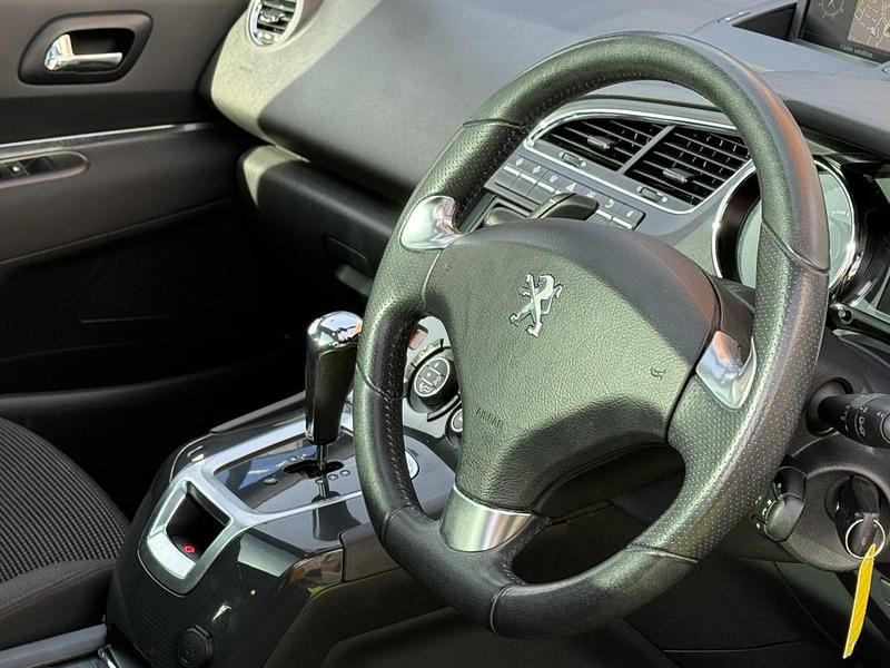 Used Peugeot 5008 Allure 115 HP (84 kW) 2014 Black MPV