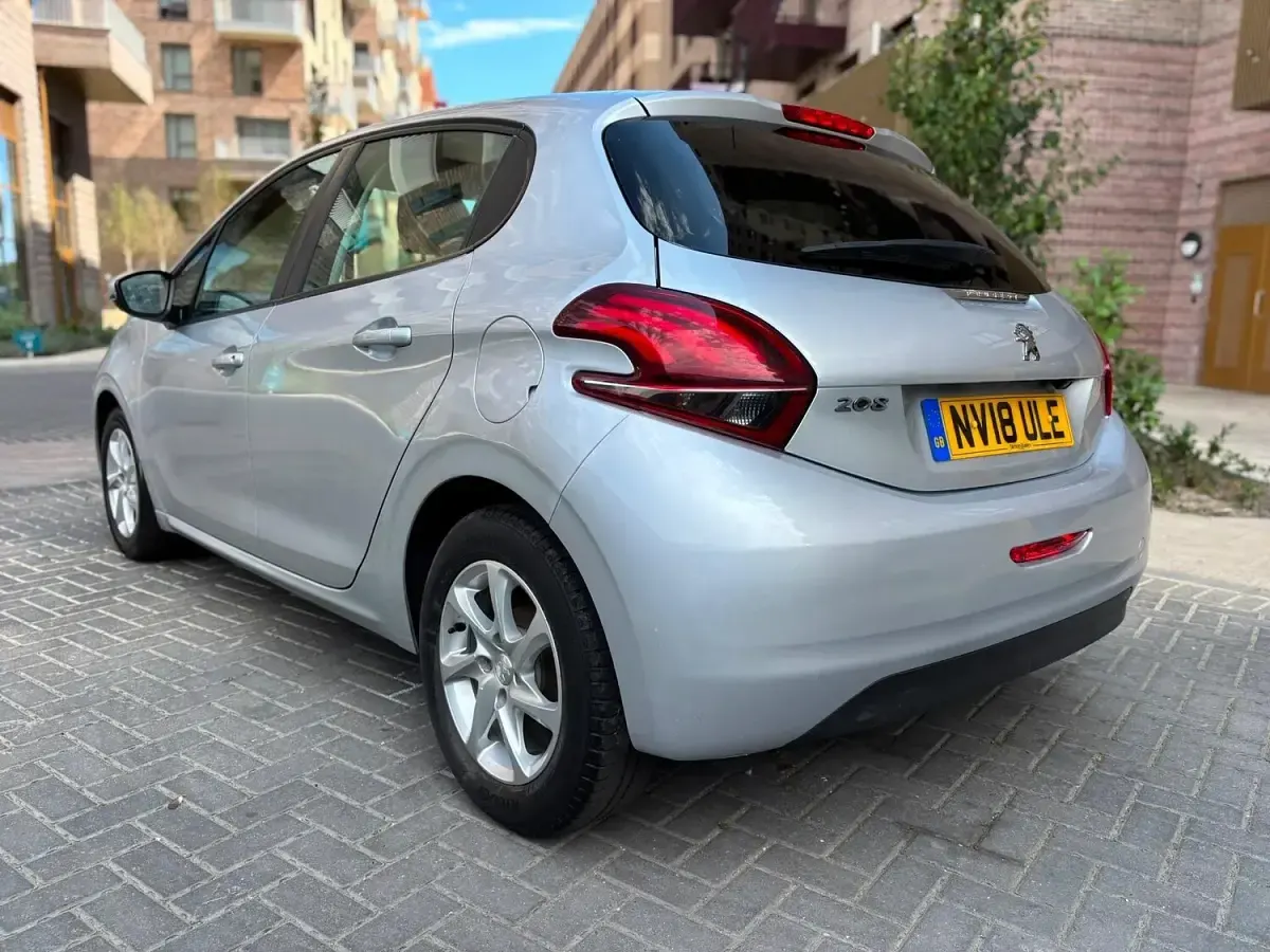 Used Peugeot 208 Active 2018 Silver Hatchback
