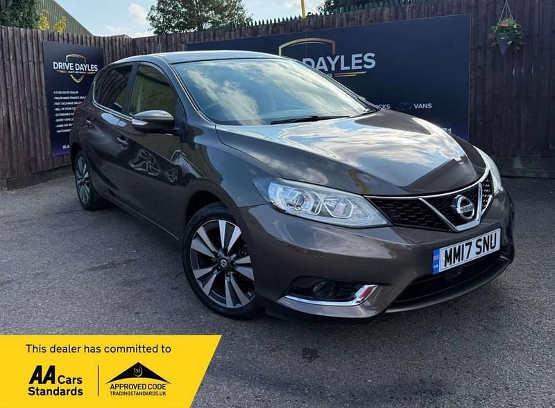 Bronze Used 2017 Nissan Pulsar Tekna Hatchback | £6,999 (Fair price) - Image 1/4