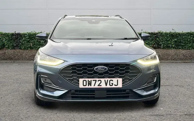 Second-hand Ford Focus ST-Line 155 CP (114 kW) 2023 Albastru Break