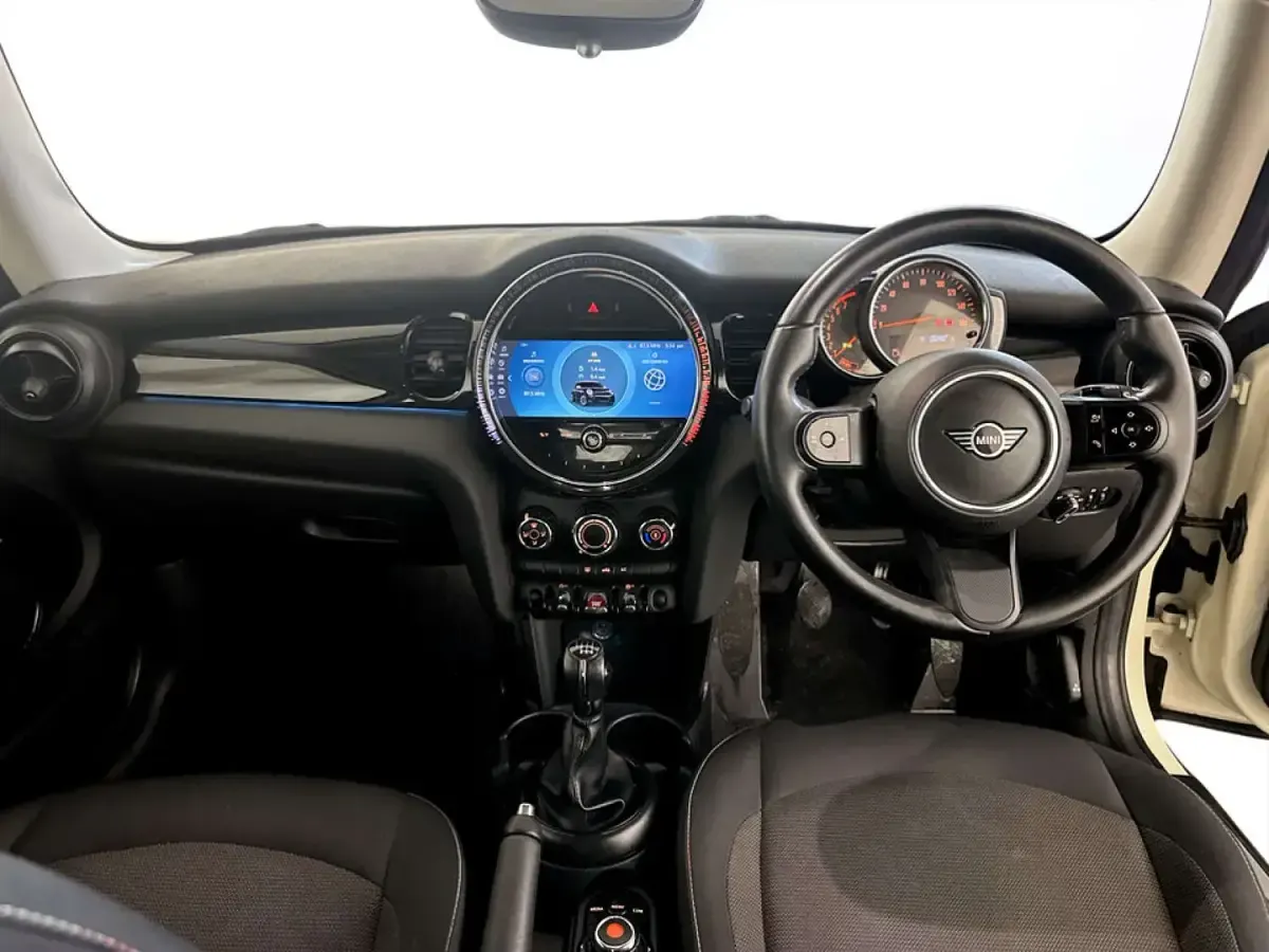 Usado Mini ONE Classic 2021 Blanco Utilitario