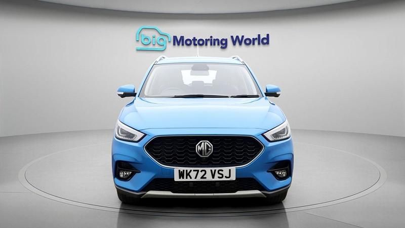Used MG ZS Exclusive 110 HP (80 kW) 2022 Blue SUV
