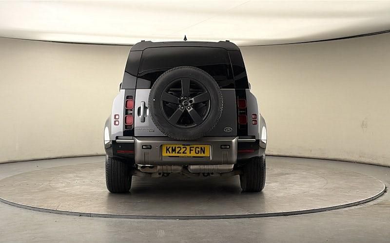 Usado Land Rover Defender HSE Dynamic 300 HP (220 kW) 2024 SUV