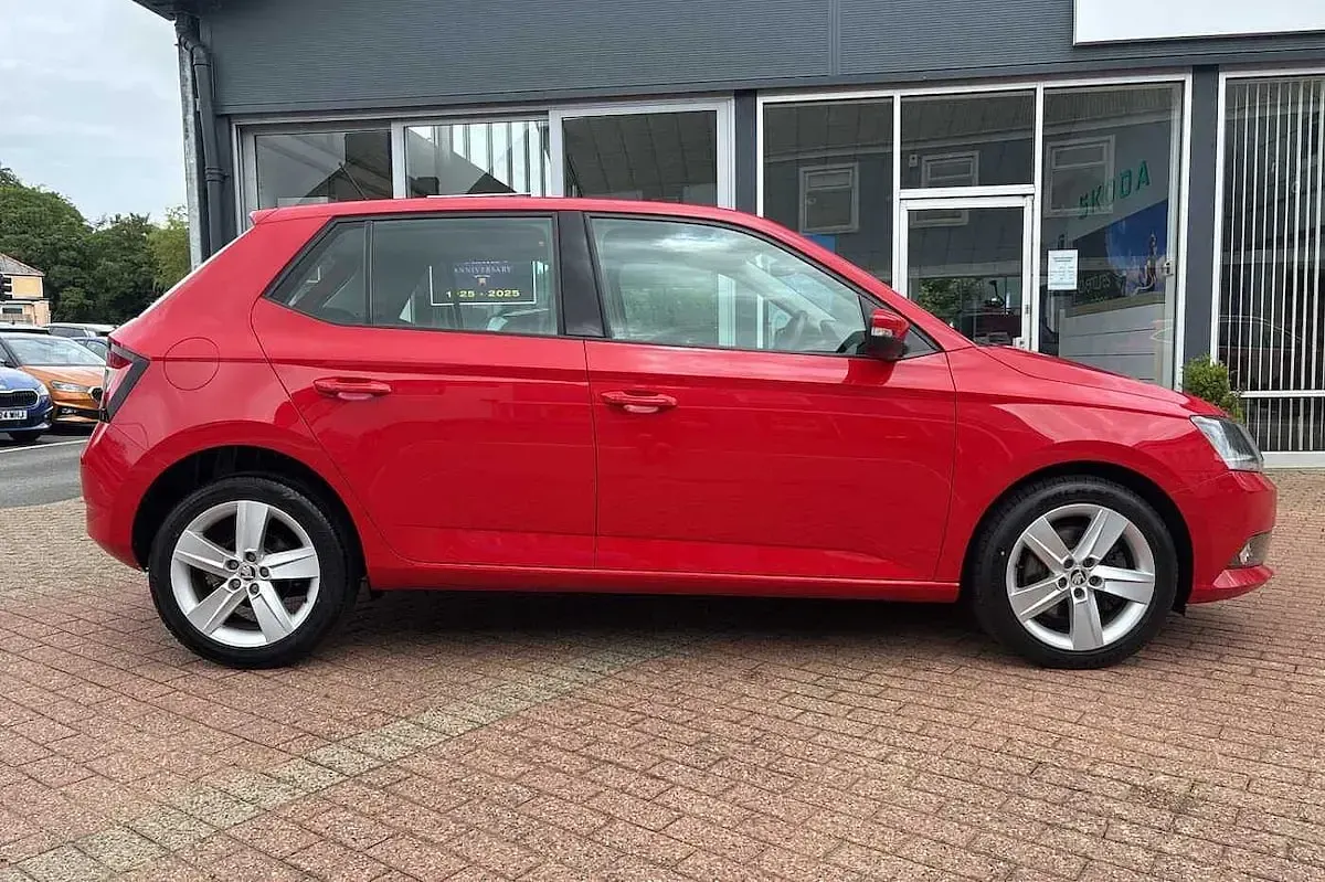 Used Skoda Fabia SE L 110 HP (80 kW) 2017 Corrida red Hatchback