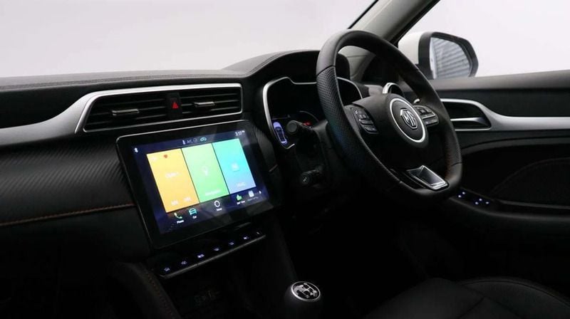 Image 2/4