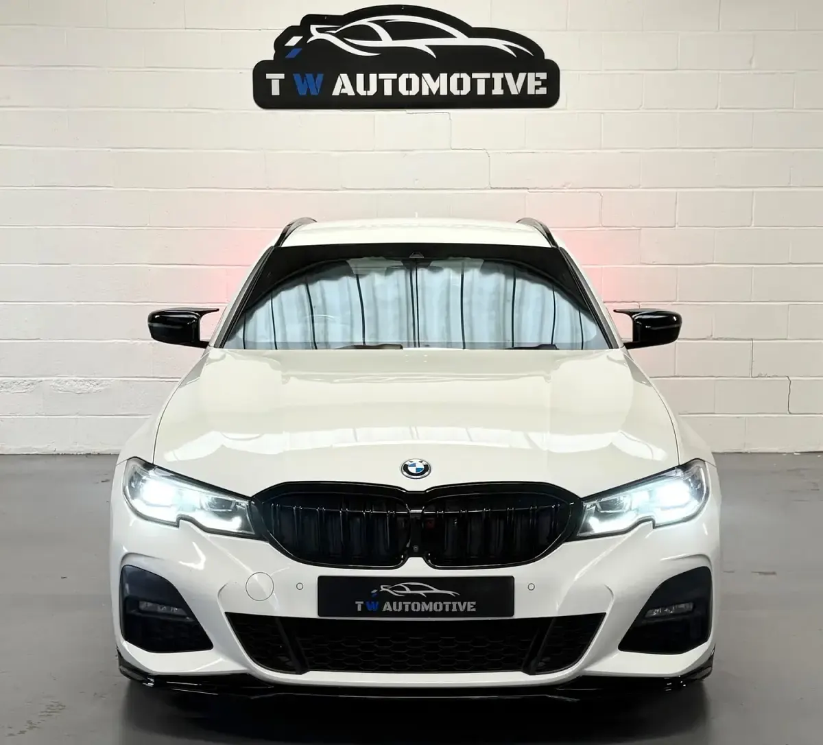 Used BMW 330e M Sport 292 HP (214 kW) 2022 White Estate