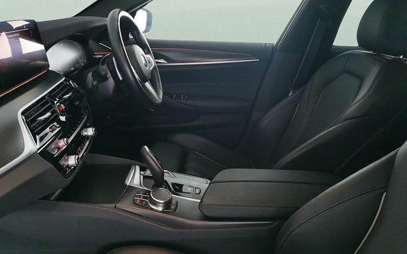 Used BMW 520 M Sport 190 HP (139 kW) 2022 Black Estate