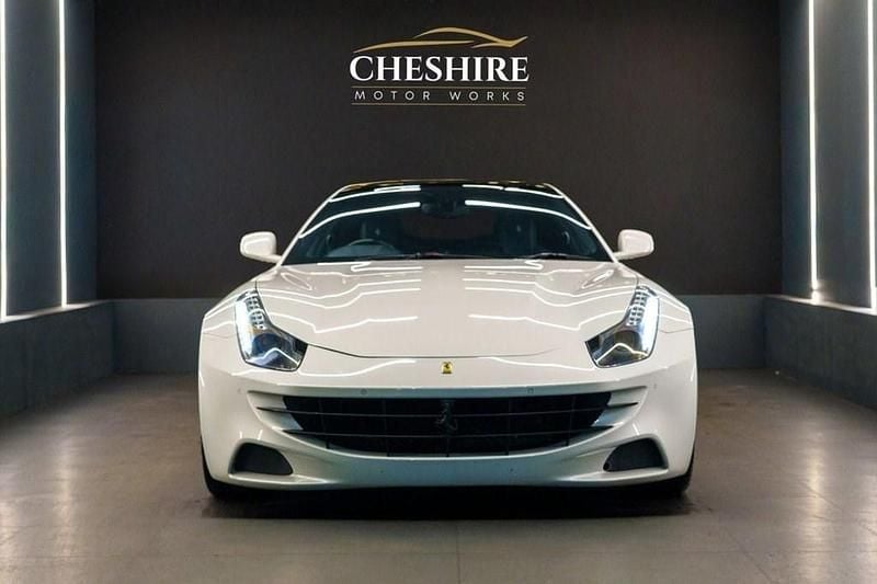 Used Ferrari FF 660 HP (485 kW) 2015 White Estate