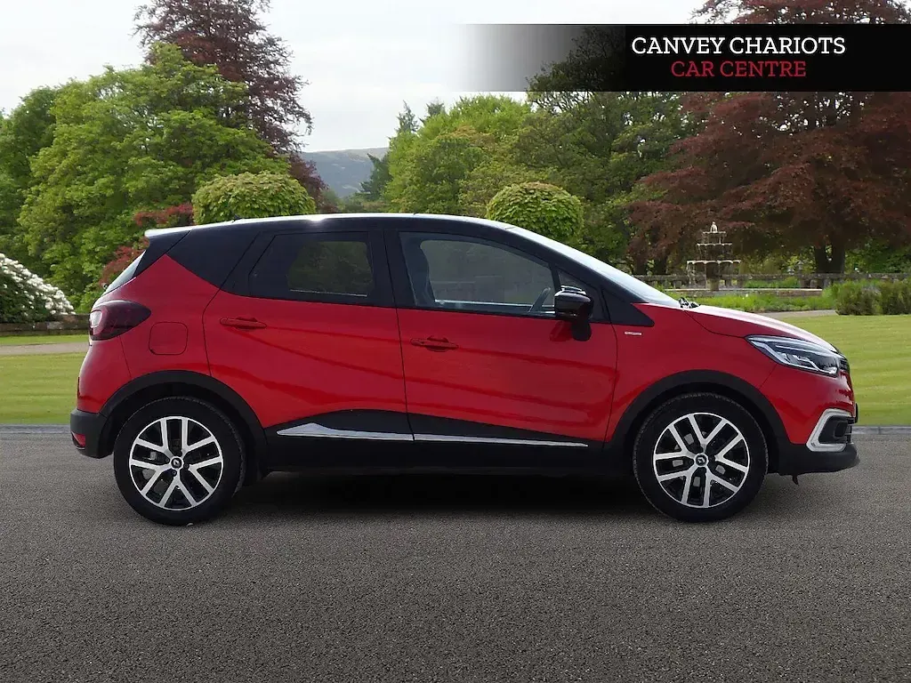 Used Renault Captur Version S 148 HP (108 kW) 2020 Red/black SUV