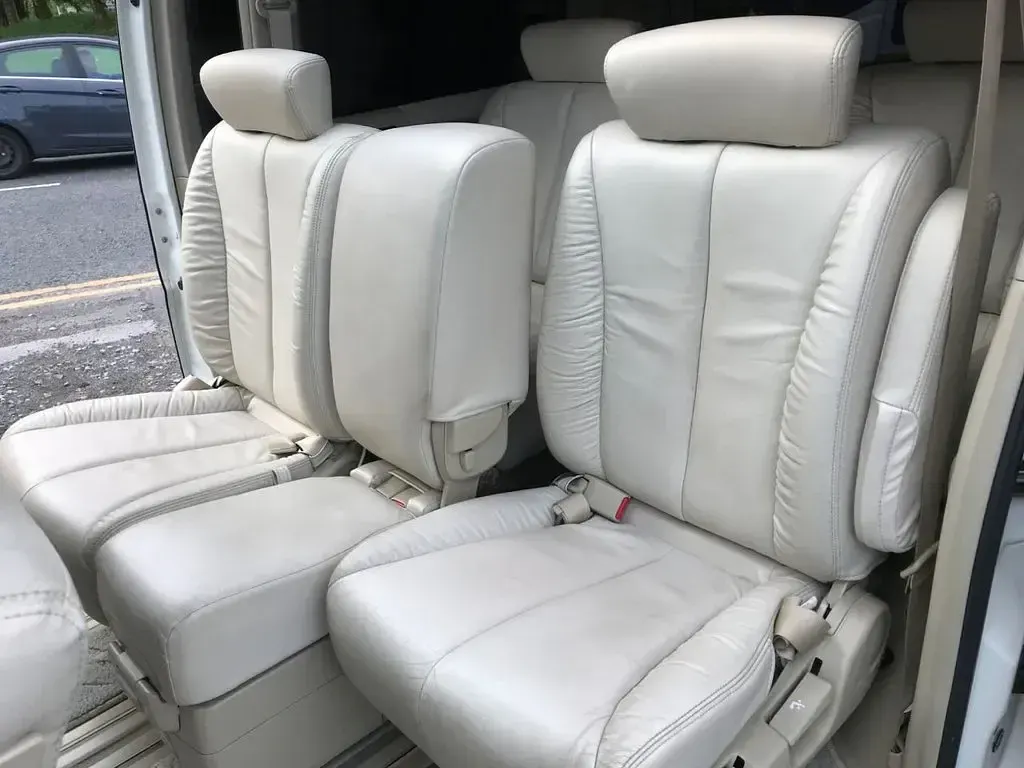 Used Nissan Elgrand S 2006 White MPV