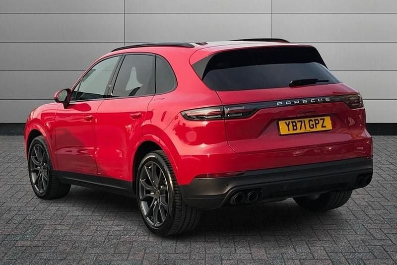 Used Porsche Cayenne 340 HP (250 kW) 2021 Red SUV