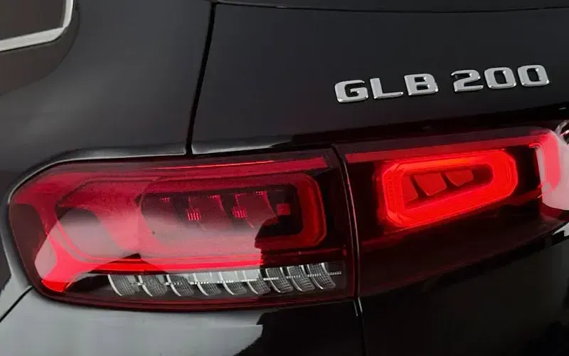 Used Mercedes GLB200 AMG line 163 HP (119 kW) 2022 Black SUV