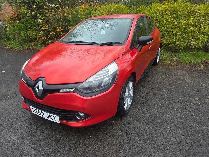 Usado Renault Clio IV Expression+ 75 HP (55 kW) 2013 Vermelho Citadino