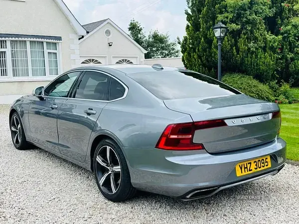 Used Volvo S90 R-Design 231 HP (169 kW) 2017 Grey Sedan