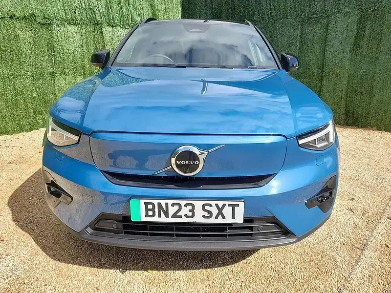 Used Volvo XC40 Ultimate 175 kW (238 HP) 2023 Blue SUV