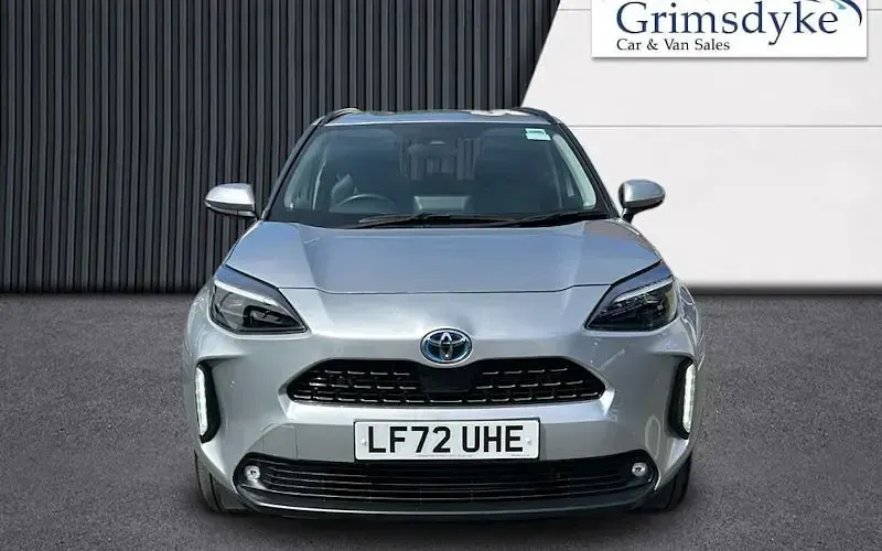 Used Toyota Yaris Hybrid 116 HP (85 kW) 2025 Estate