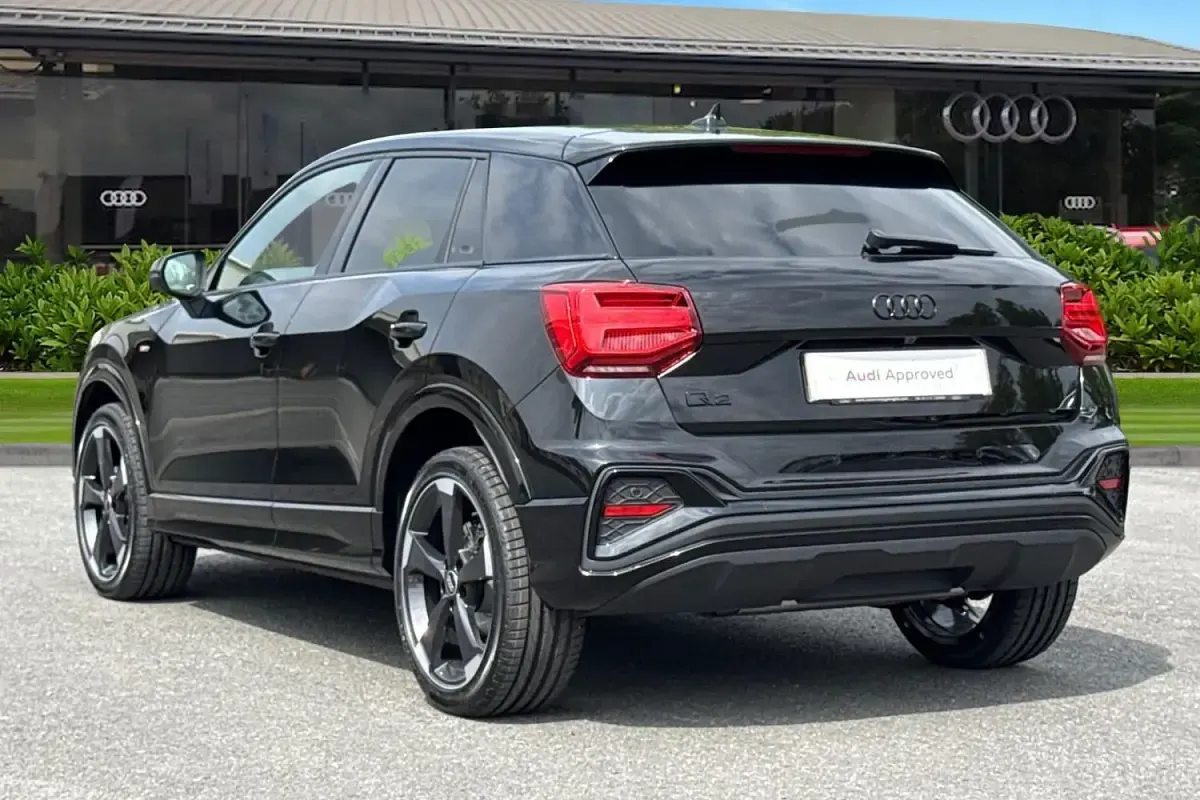 Usado Audi Q2 Black Edition 2026 Negro SUV