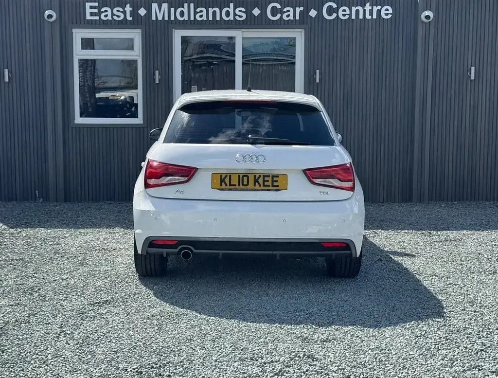 Begagnad Audi A1 Sportback S-Line 116 HK (85 kW) 2017 Vit Halvkombi