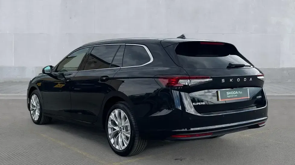 Nuevo Skoda Superb SE L 150 CV (110 kW) 2026 Negro