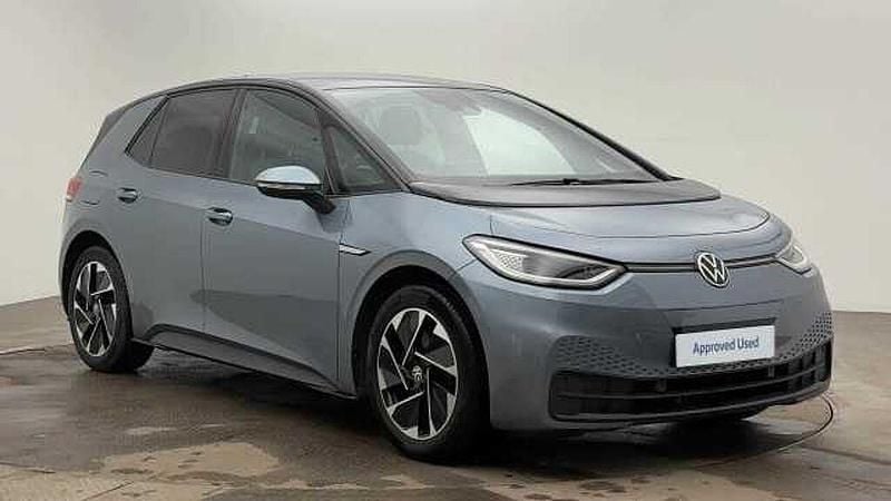 Blue Used 2021 VW ID.3 Pure Hatchback | £15,290 (Expensive) - Image 1/4