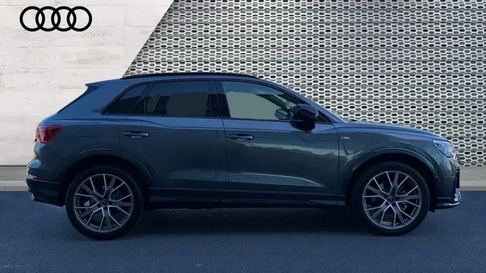 New Audi Q3 Black Edition 150 HP (110 kW) 2025 Grey SUV