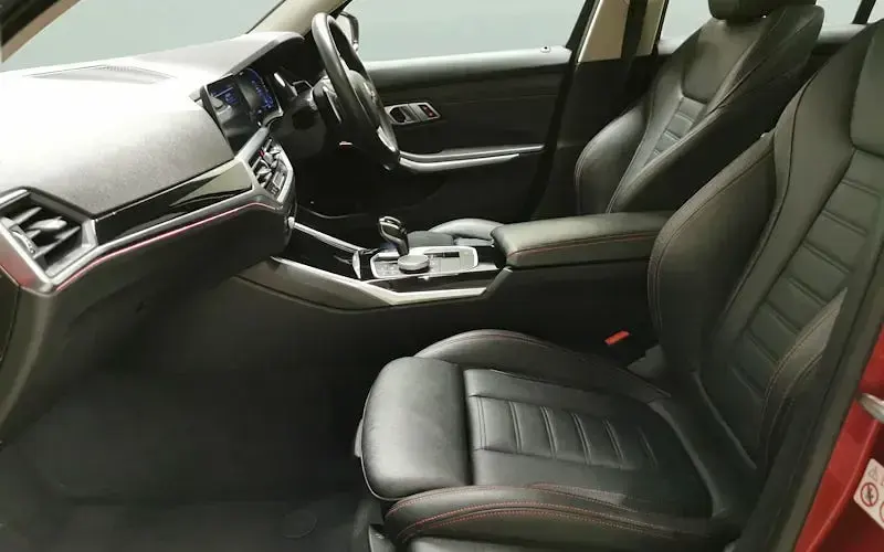 Usado BMW 330e Sport Line 292 HP (214 kW) 2022 Sedan