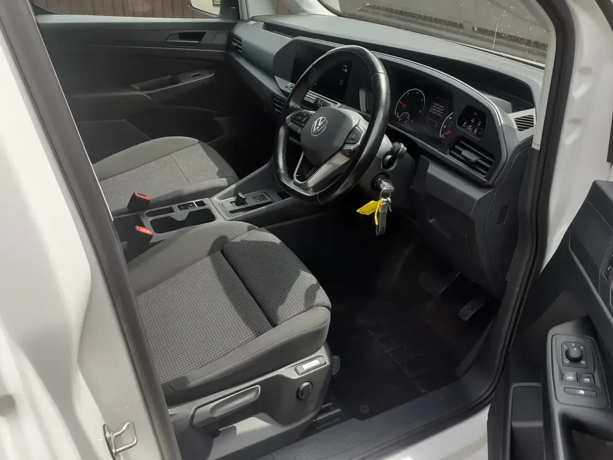 Used VW Caddy Pro 122 HP (89 kW) 2021 White MPV
