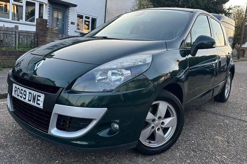 Used Renault Scénic III Dynamique 2009 Green MPV