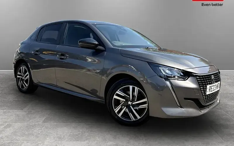 Używany Peugeot 208 Active+ 102 KM (75 kW) 2023 Hatchback