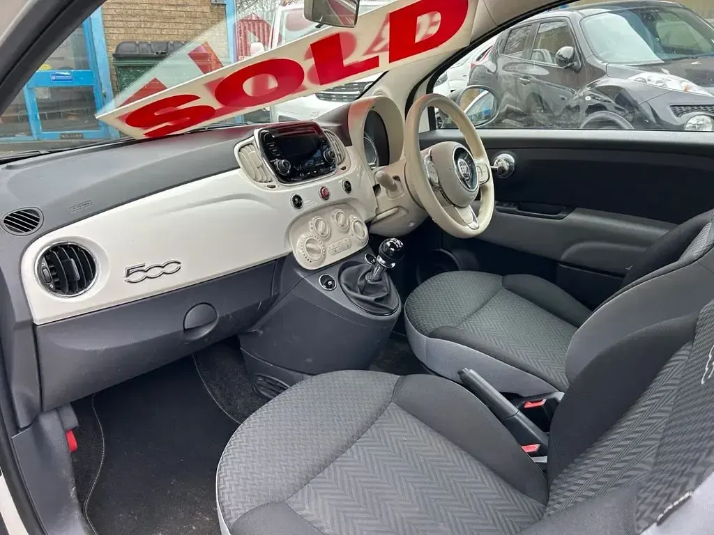 Used Fiat 500 Pop 69 HP (50 kW) 2016 White Hatchback