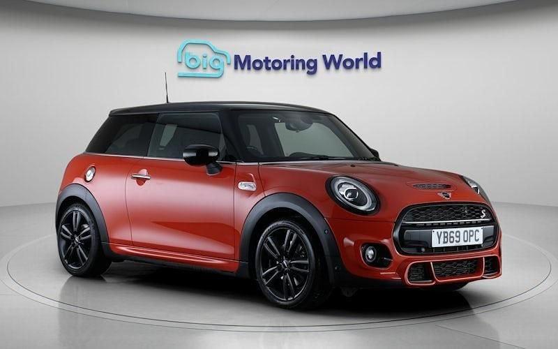 Used Mini Cooper S Hatch 192 HP (141 kW) 2019 Orange Hatchback