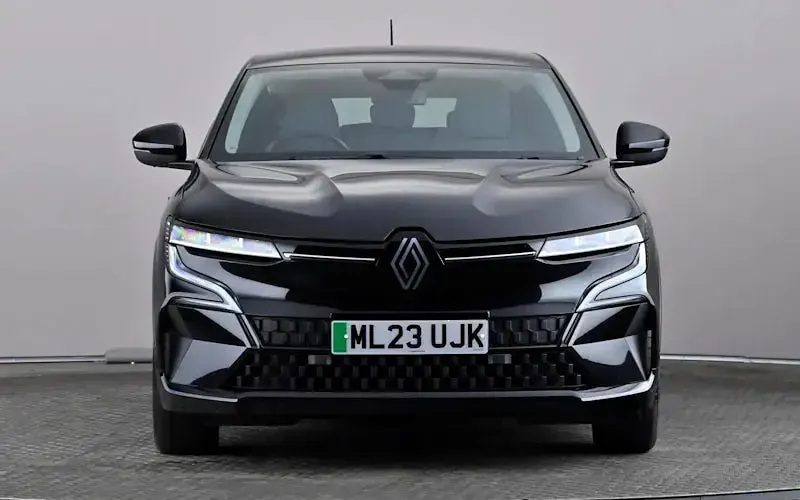 Used Renault Megane E-Tech Equilibre 160 kW (218 HP) 2023 Black Hatchback