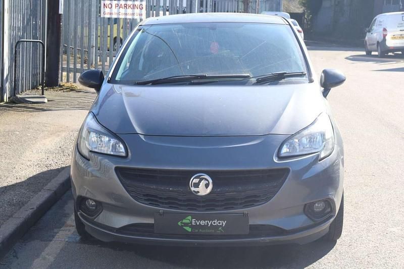 Used Vauxhall Corsa Edition 90 HP (66 kW) 2015 Grey Hatchback