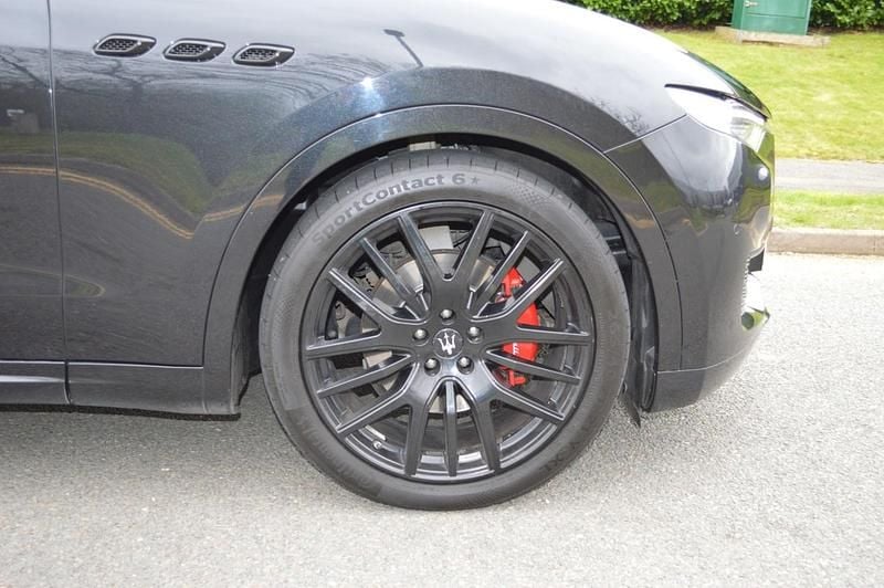 Used Maserati Levante 2016 Nero black metallic SUV