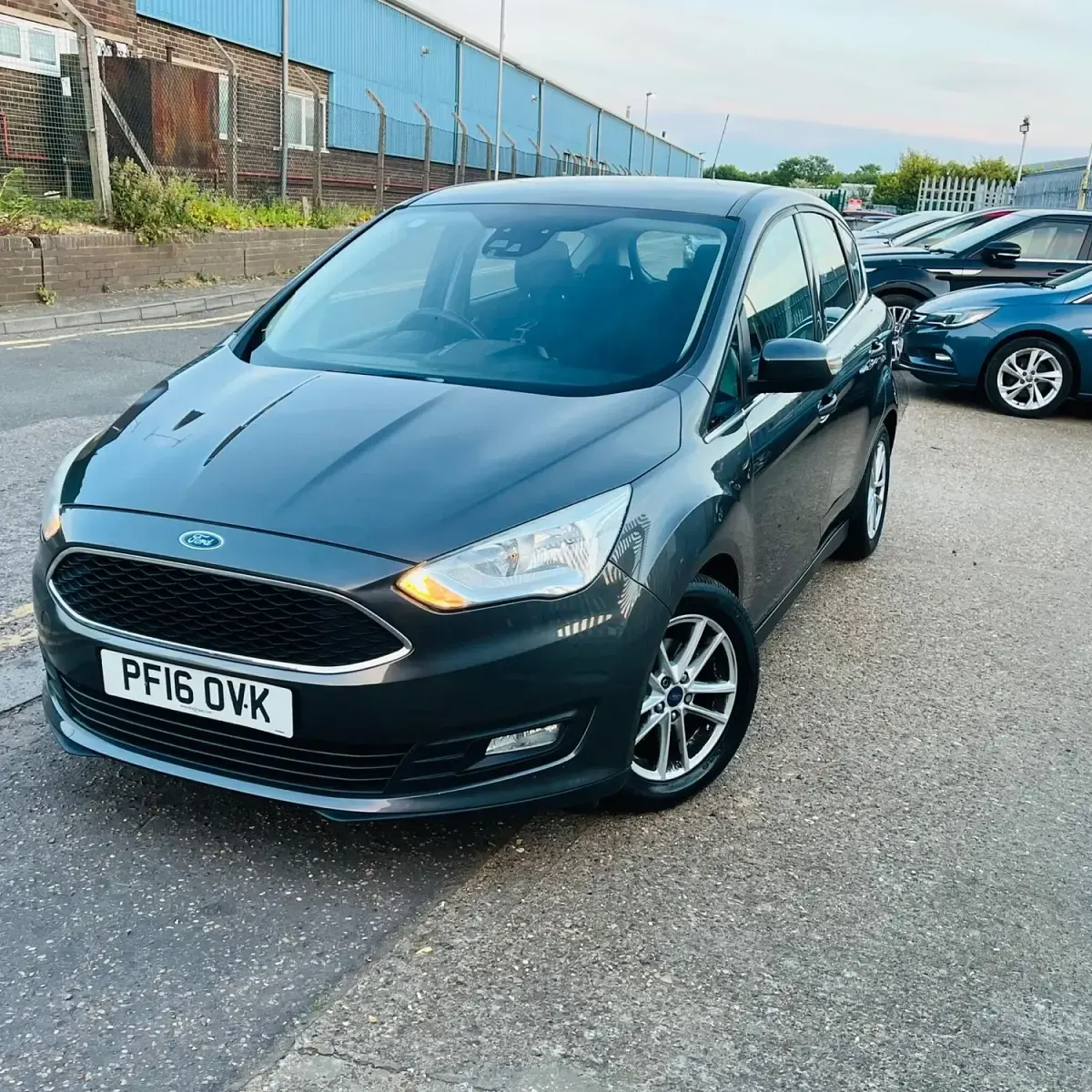 Used Ford C-MAX Zetec 120 HP (88 kW) 2016 Grey MPV
