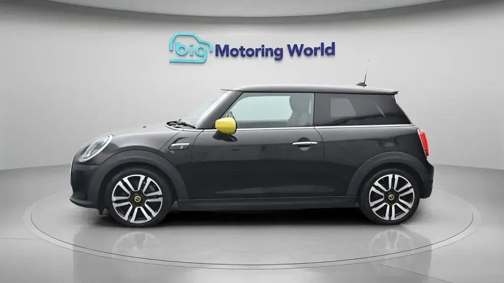 Used Mini Cooper SE Hatch 135 kW (184 HP) 2022 Hatchback