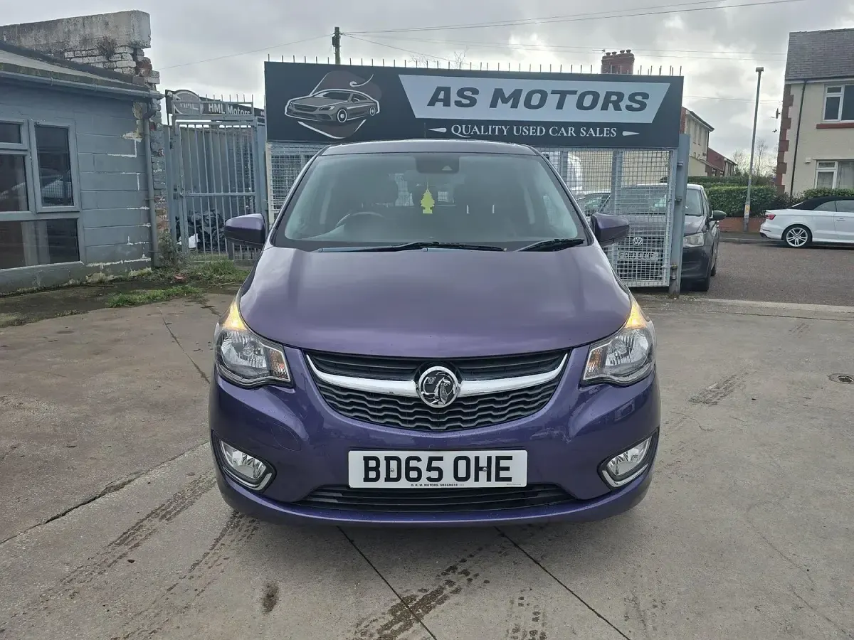Used Vauxhall Viva 75 HP (55 kW) 2015 Purple Hatchback