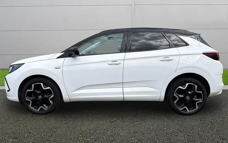 Used Vauxhall Grandland X Ultimate 131 HP (96 kW) 2024 SUV